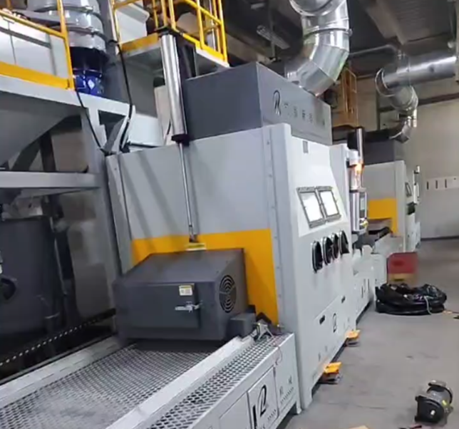 白山抛丸机 vs 喷砂机：工业清理该怎么选？